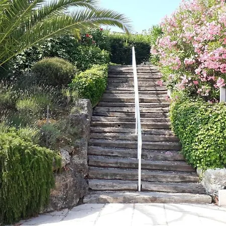 La Badine Airco Pool For 2 By Sunset Apartman