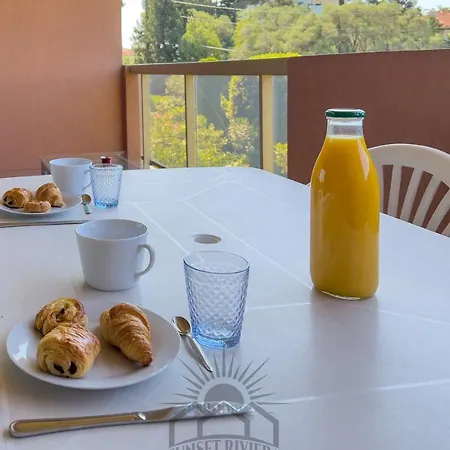 La Badine Airco Pool For 2 By Sunset Apartament