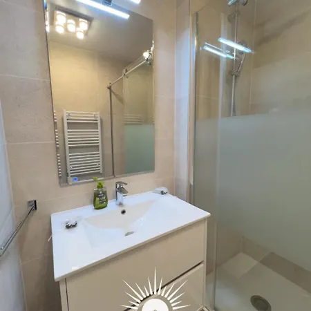 La Badine Airco Pool For 2 By Sunset Apartament