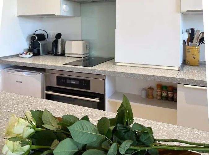 La Badine Airco Pool For 2 By Sunset Lejlighed