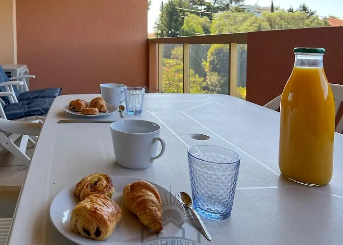 La Badine Airco Pool For 2 By Sunset Lejlighed