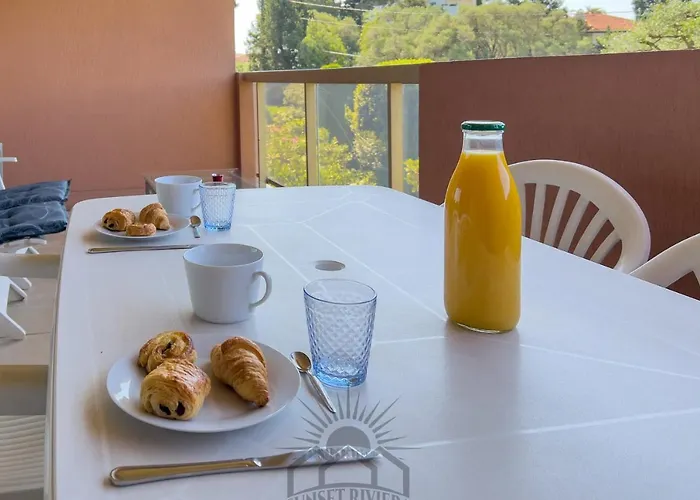 La Badine Airco Pool For 2 By Sunset Lejlighed