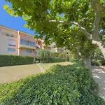 La Badine Airco Pool For 2 By Sunset Апартаменти