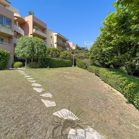 La Badine Airco Pool For 2 By Sunset Daire Antibes